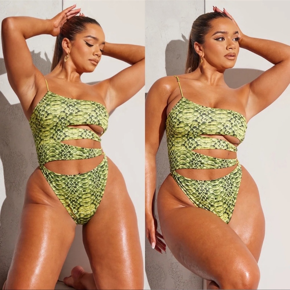 NWT Pretty Little Thing Shape Snake Print Cut Out Swimsuit Yellow Women’s Size 6